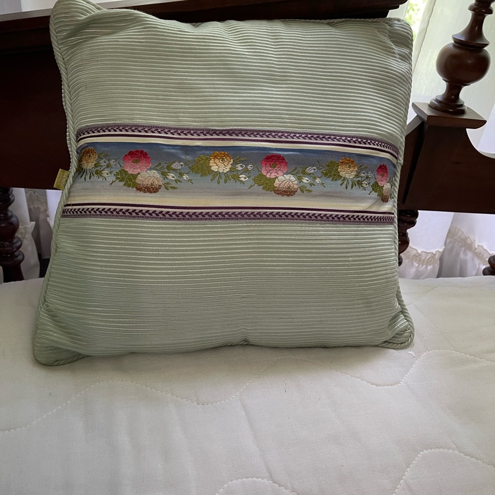 Floral green  Embroidered Decorative Pillow! 14” X. 14”